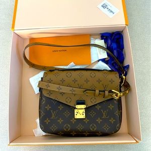 Louis Vuitton Reverse Monogram Pochette Metis Shoulder Bag